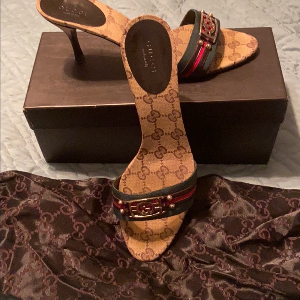 Vintage Gucci heels